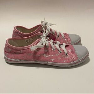 Frisky‎ Pink Shoes Women’s Size 7  Lace Up Sneaker’s New With Tags
